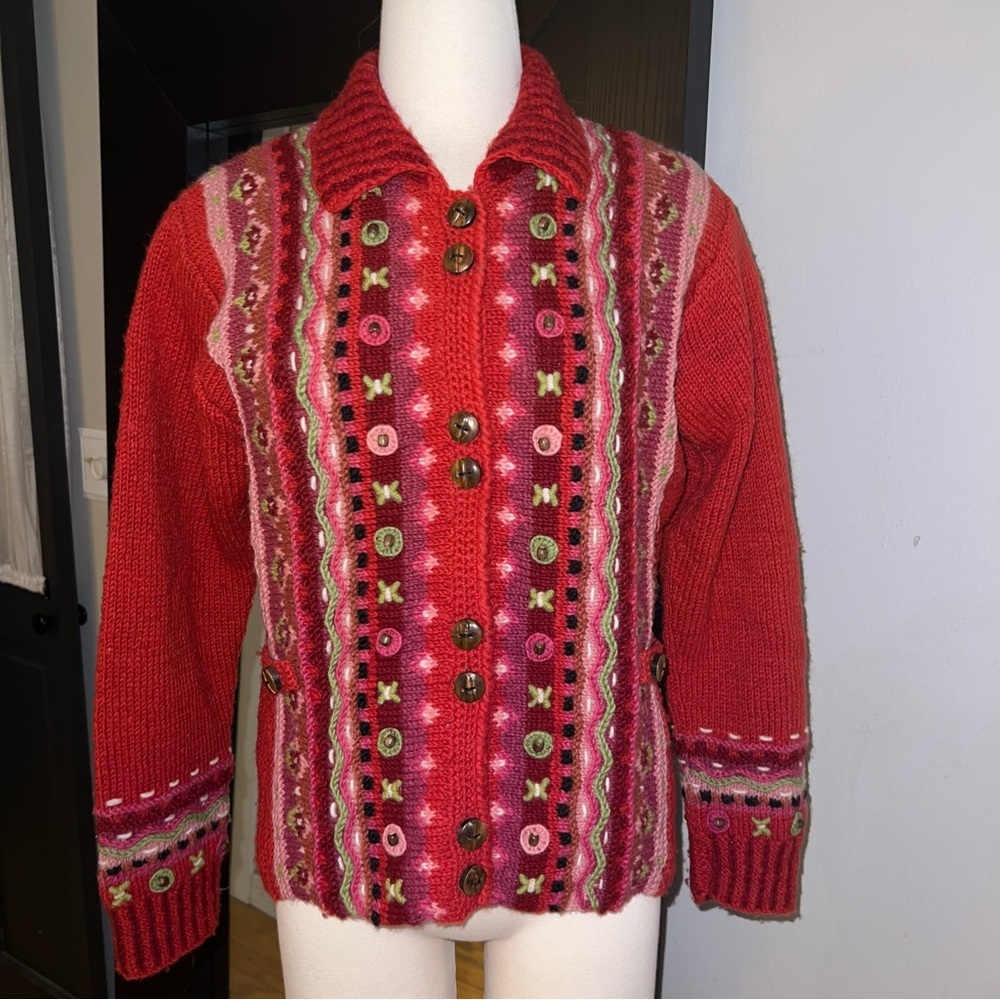 Newari Handcrafted in Nepal by Icelandic design
Cardigan Sweater - Small